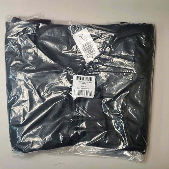 ❤️NWT VINTAGE TORRID DRESS - FAUX VEGAN LEATHER PLEATHER  CAMI POCKETS PLUS SIZE - Picture 6 of 14